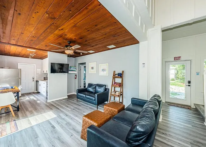 Ocean Breeze Duplex B Villa *