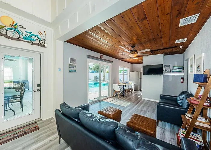 Ocean Breeze Duplex B * Clearwater Beach